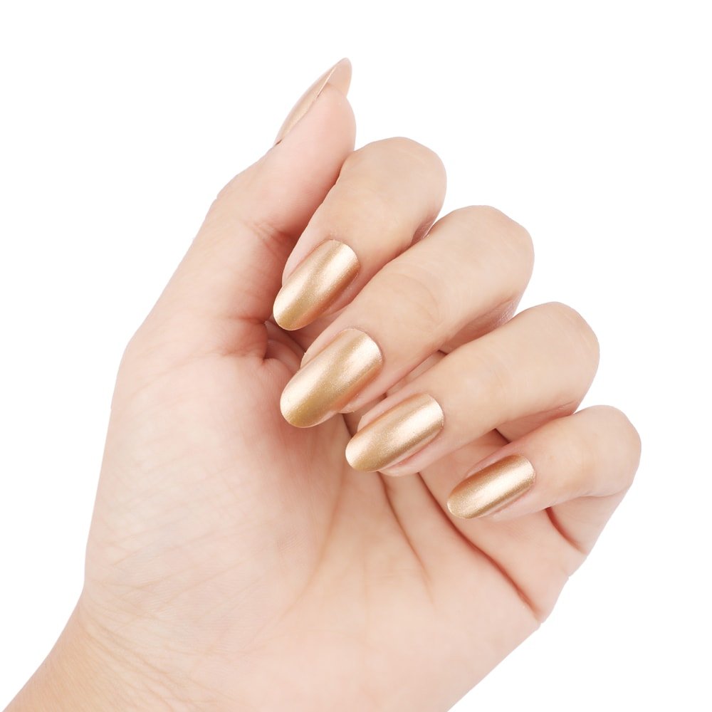glam_mani_pedi_nail_polish_golden_03